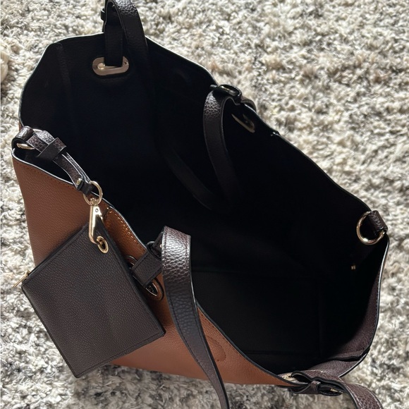 Purse - Picture 4 of 4